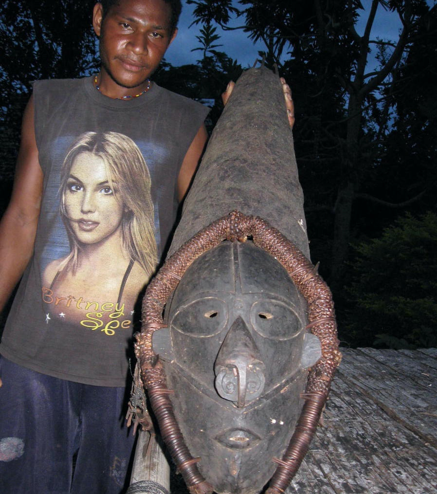 02-New-Guinea-Art-Field-Collecting-Oceanic-Art