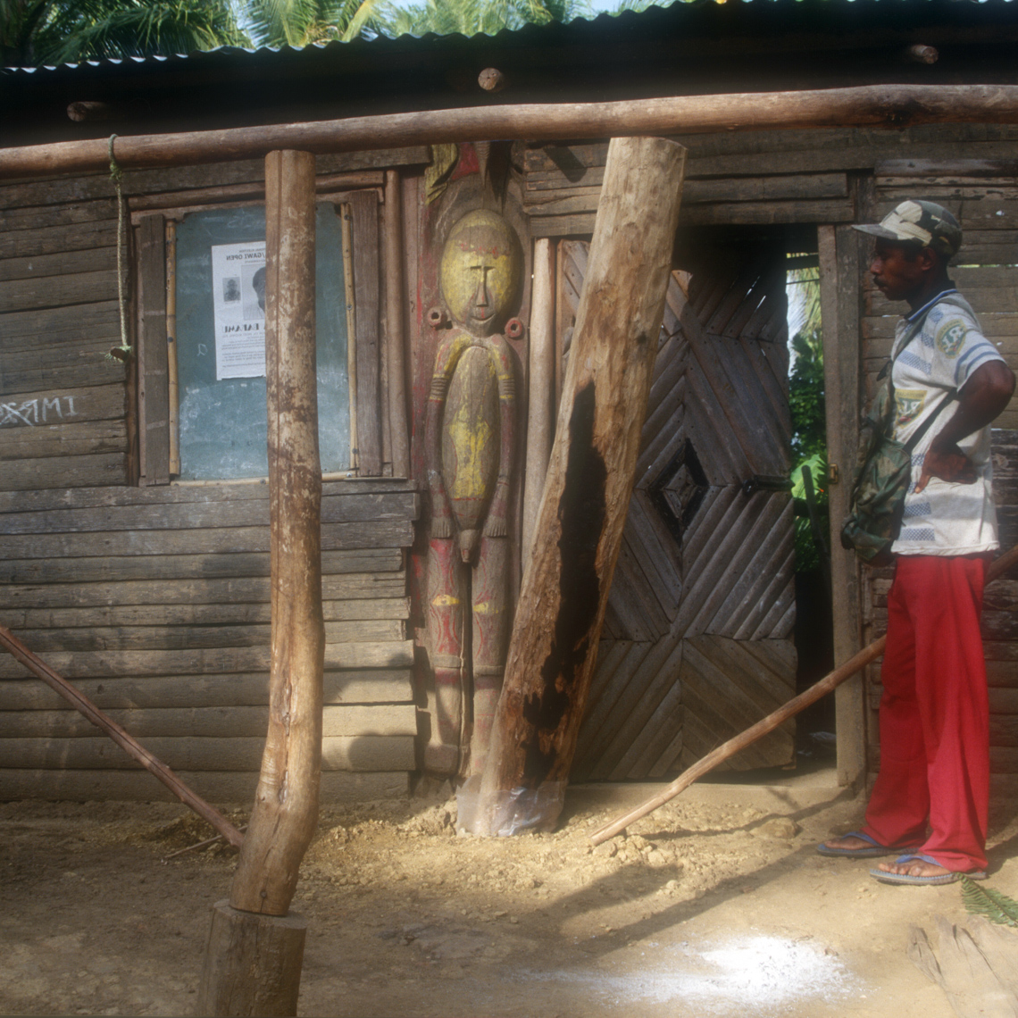 Abelam Sculpture as Door Jamb, New Guinea Art in Transition